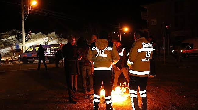 Kandilli Den Elazig Depremi Aciklamasi Turkiye Bursa Nin Ilk Ve Tek Kadin Gazetesi